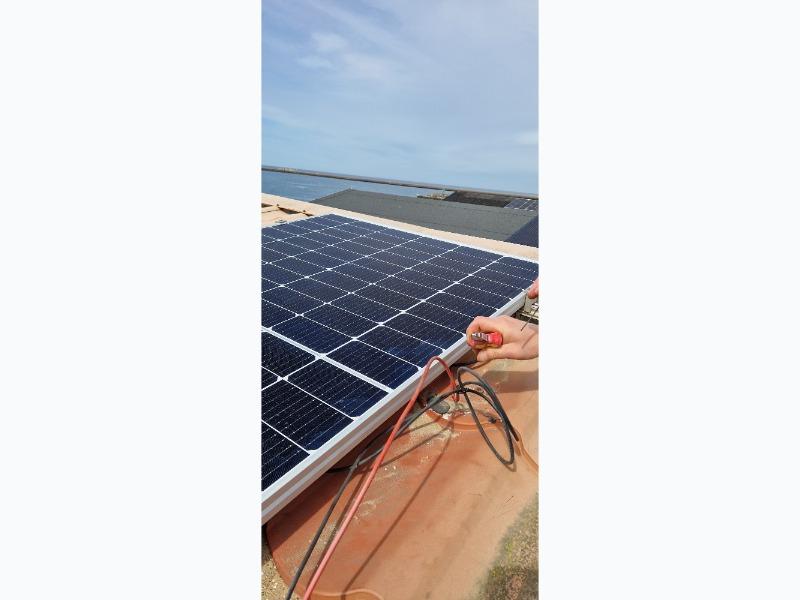 Aansluiten zonnepanelen
